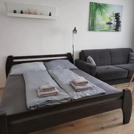 Apartment Klimka With Balcony, Free Wifi And Free Parking Bratislava Dış mekan fotoğraf