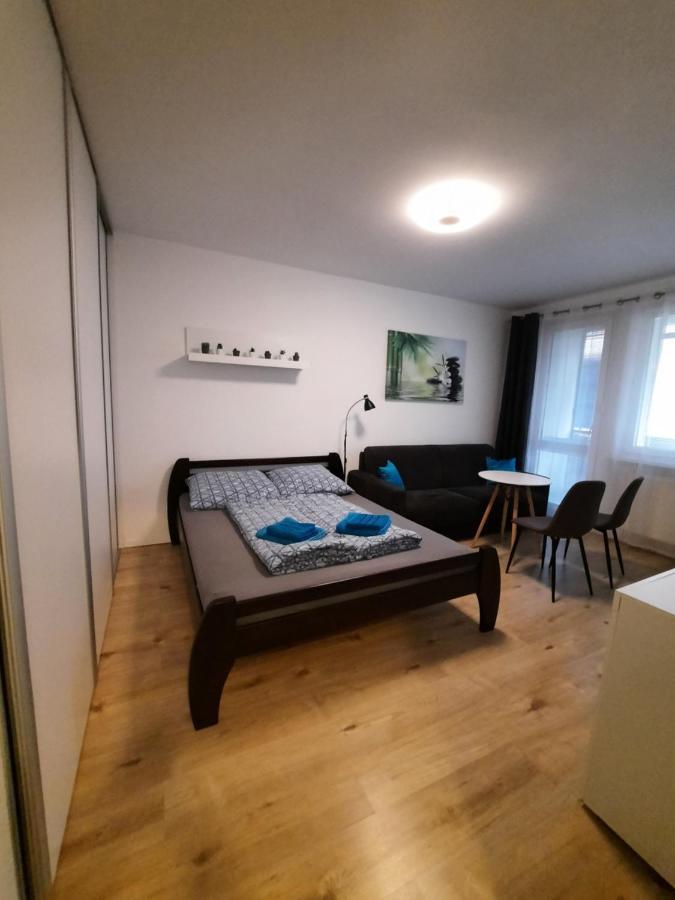 Apartment Klimka With Balcony, Free Wifi And Free Parking Bratislava Dış mekan fotoğraf