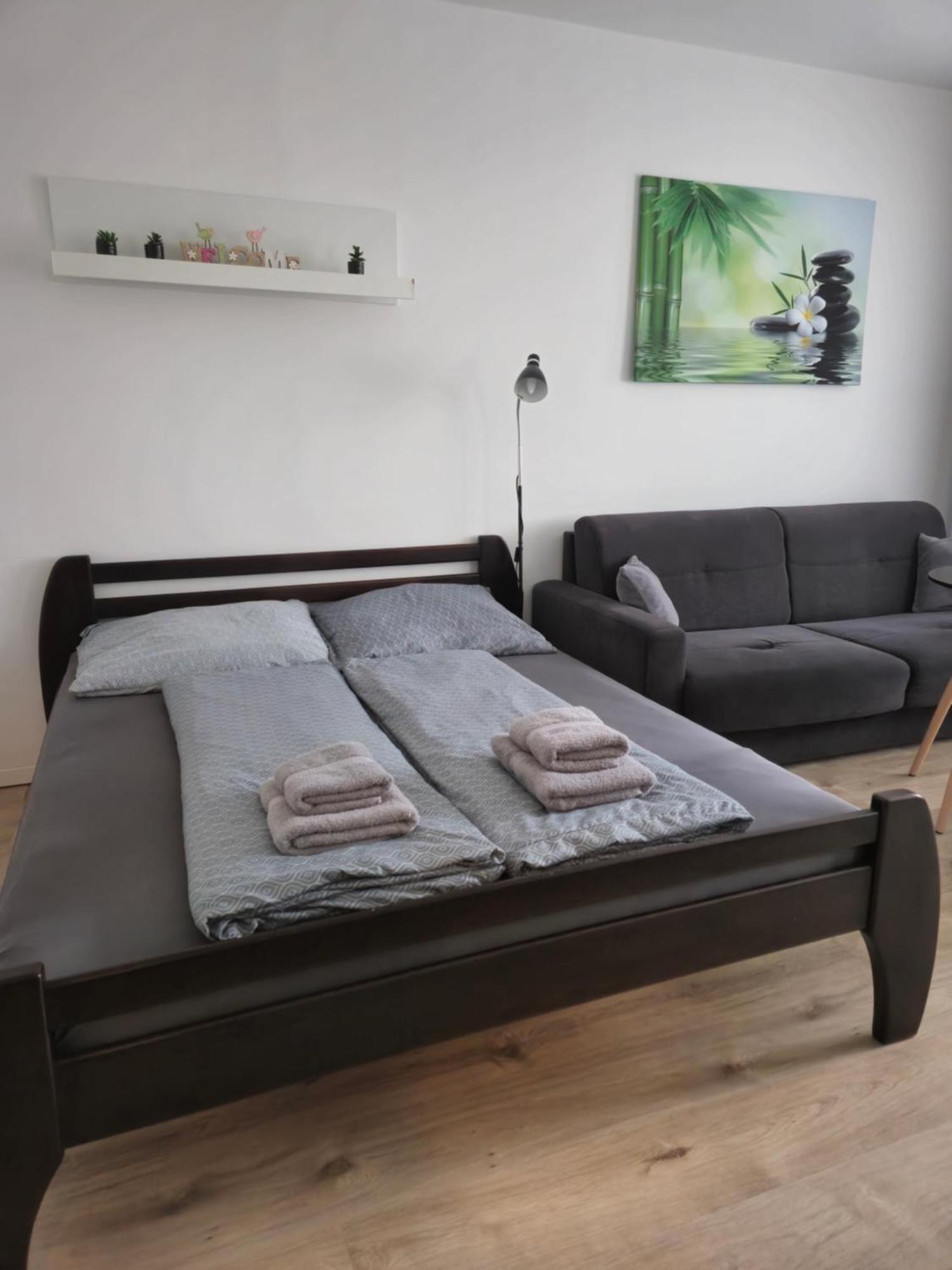 Apartment Klimka With Balcony, Free Wifi And Free Parking Bratislava Dış mekan fotoğraf