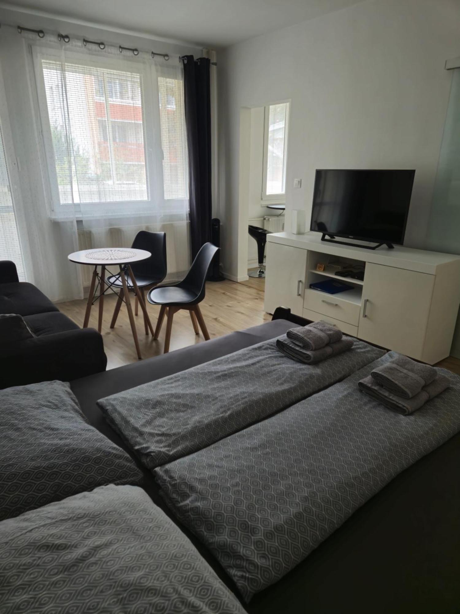 Apartment Klimka With Balcony, Free Wifi And Free Parking Bratislava Dış mekan fotoğraf